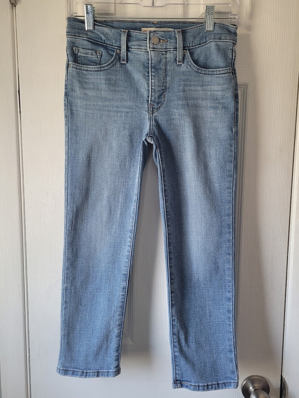 Levi's 311 Shaping Skinny Capri Jeans Women's Size 26 Light Wash 21" Inseam